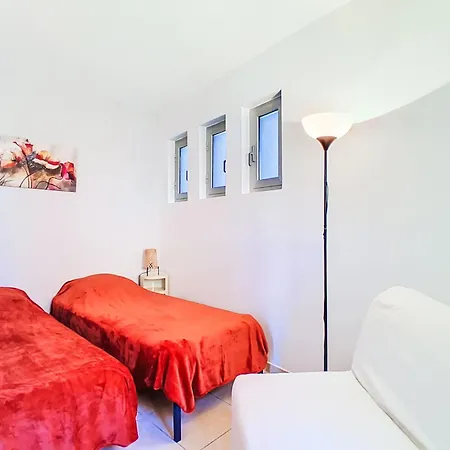 Dolce By Interhome דירה סאן-לורן-דו-ואר